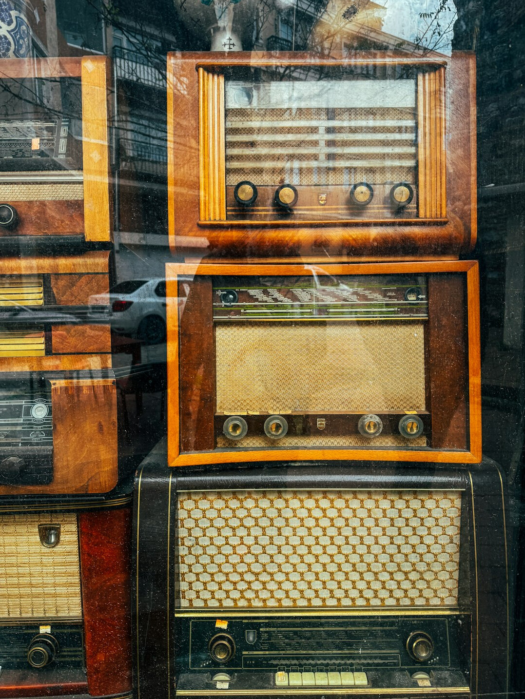 vintage radio advertisement